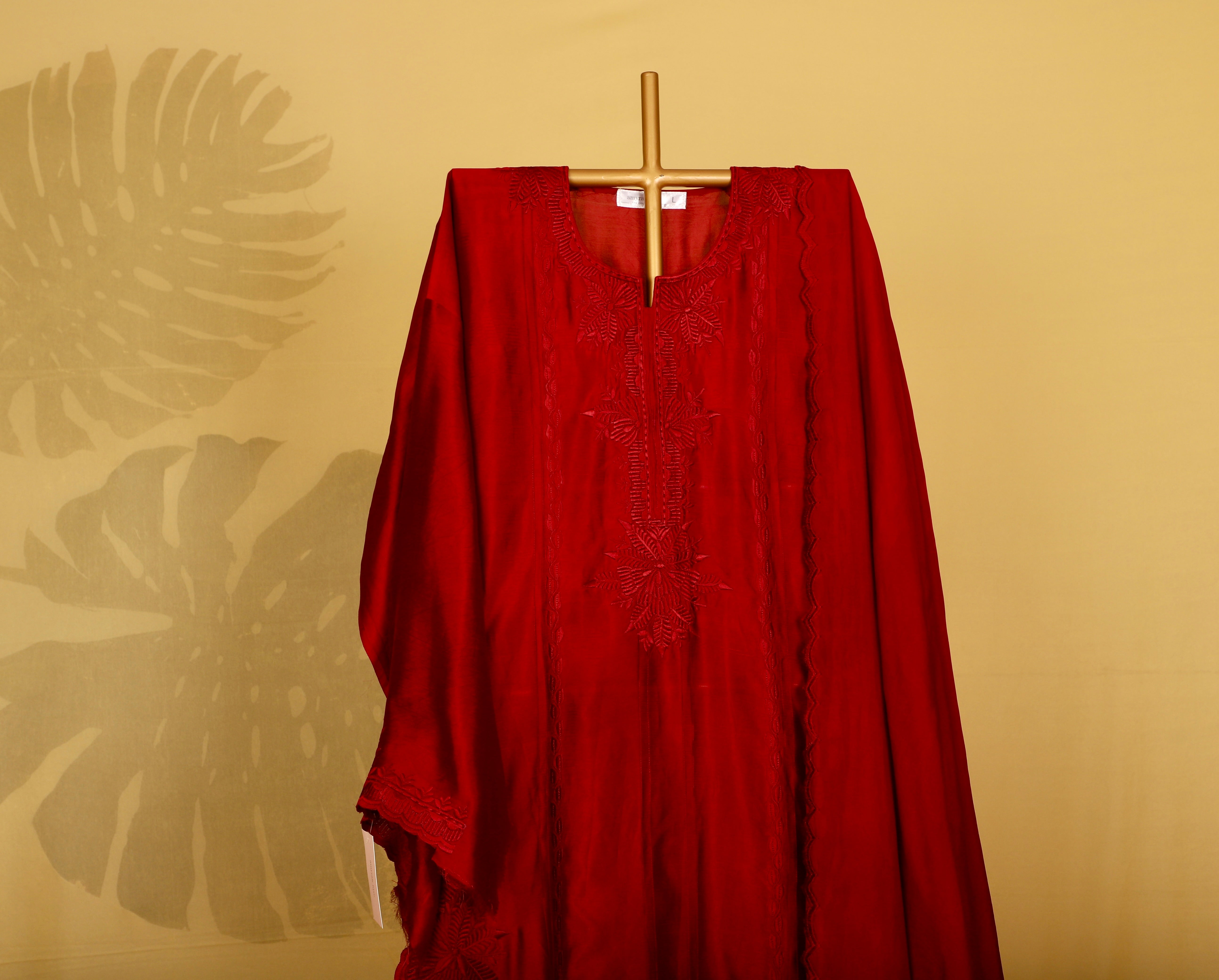 Burgundy red pardi cutwork set