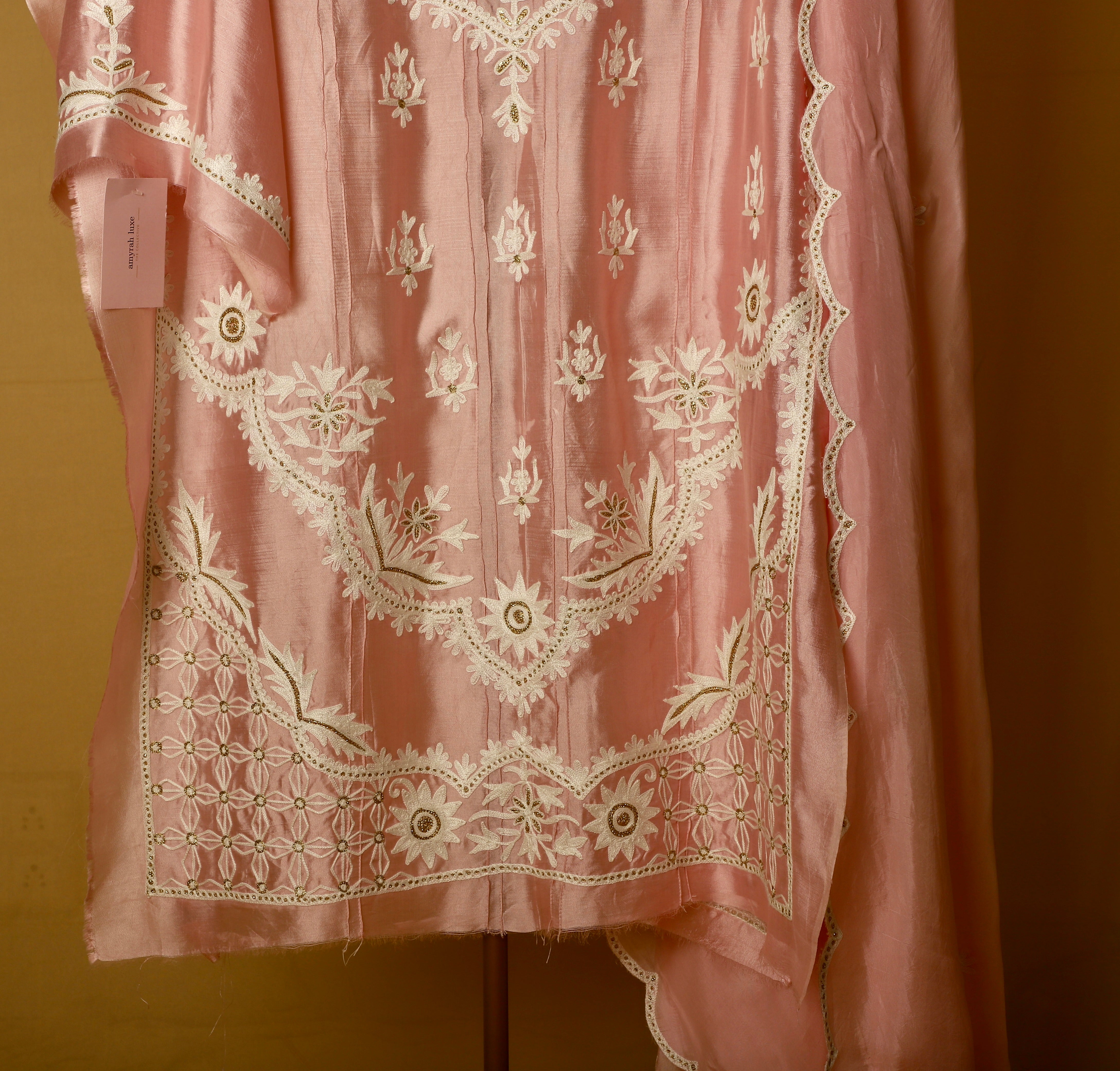 Blush Pink Heritage Ari Work Silk Tissue Set