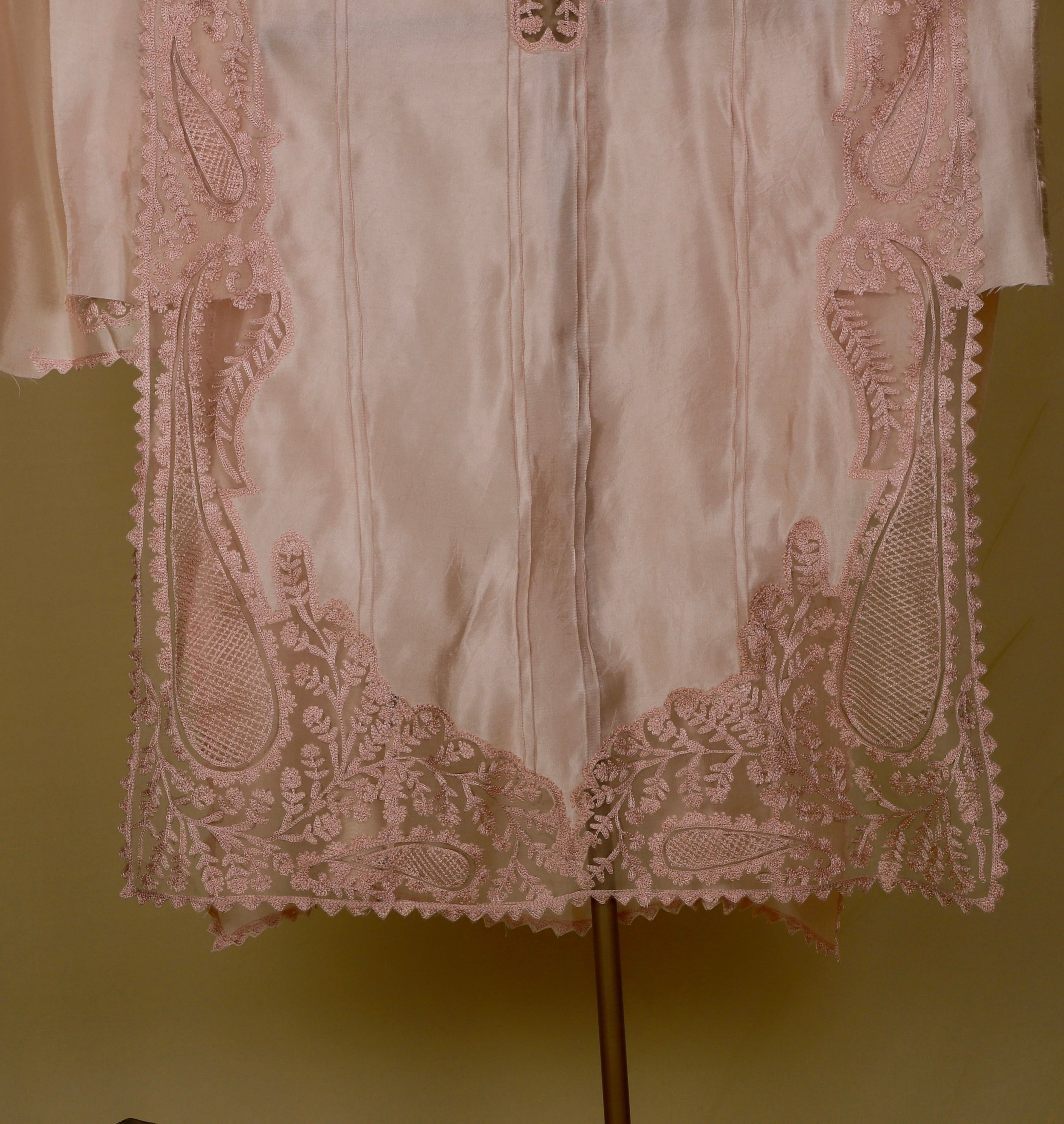 Blush Appliqué Ari Set